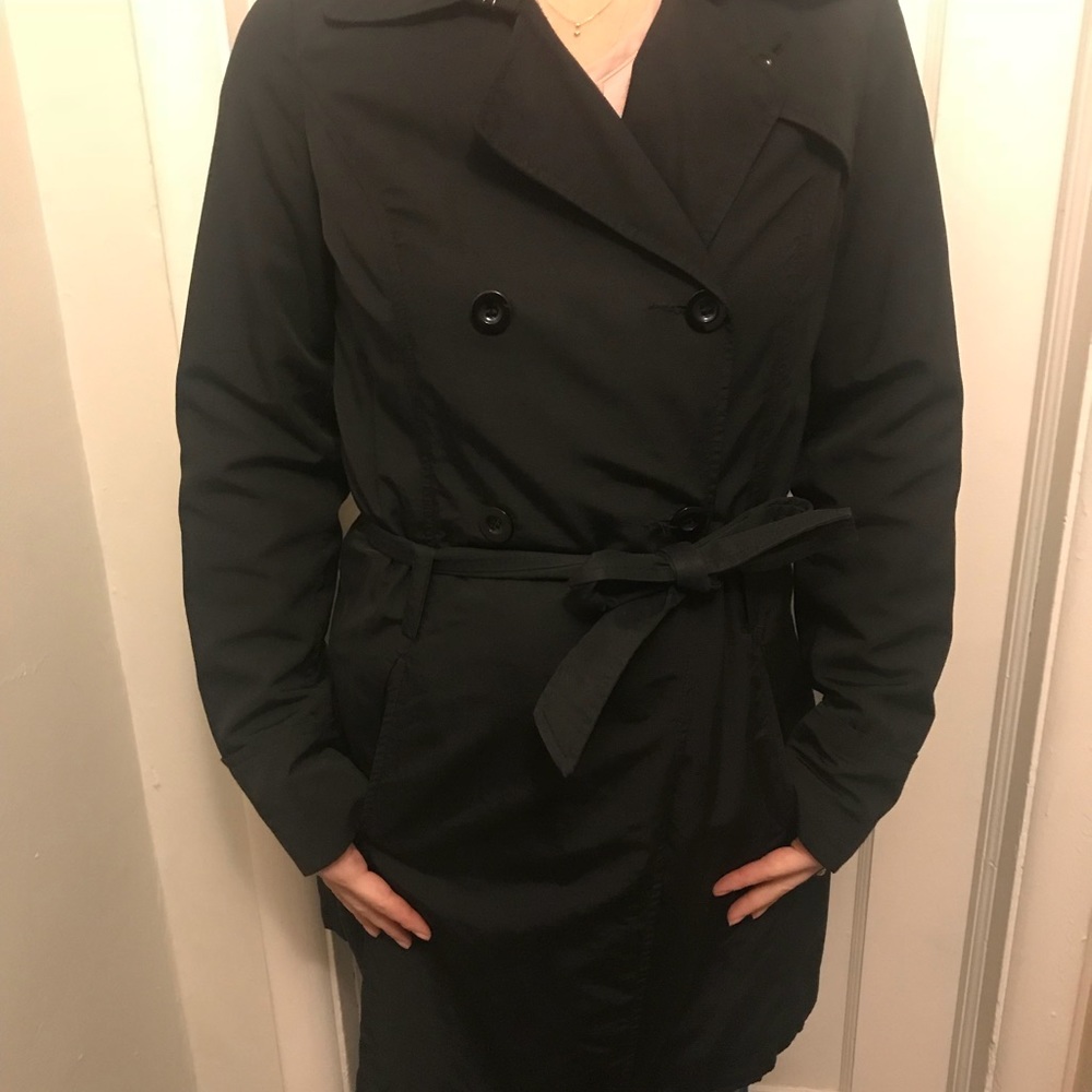 Sisley rain coat with sash Size M